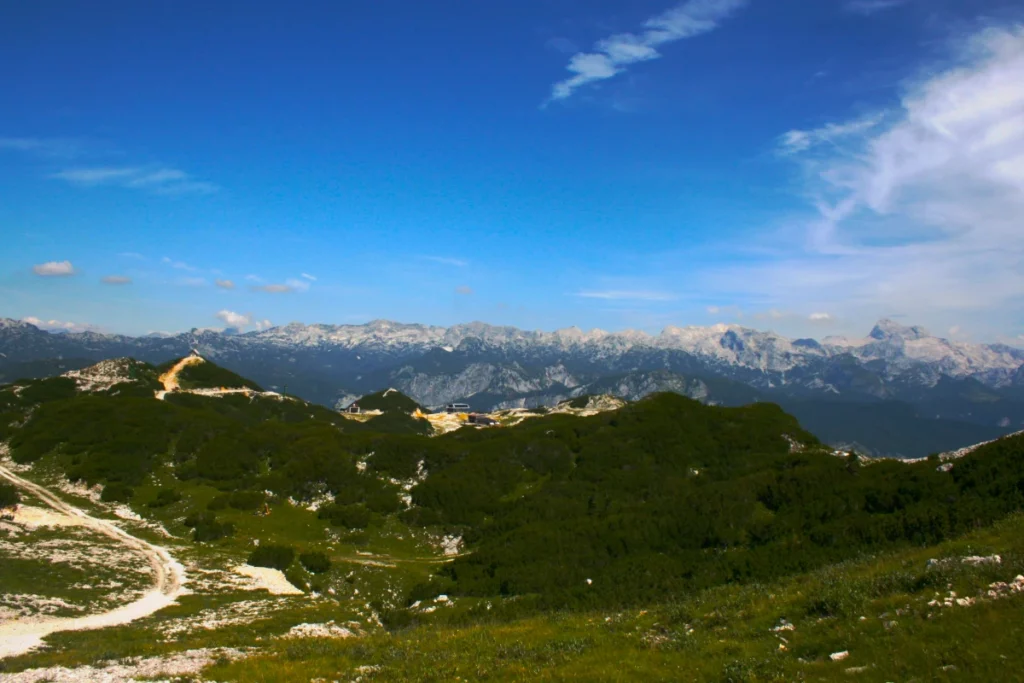 travnata pokrajina - arheološko najdišče Dolga planja