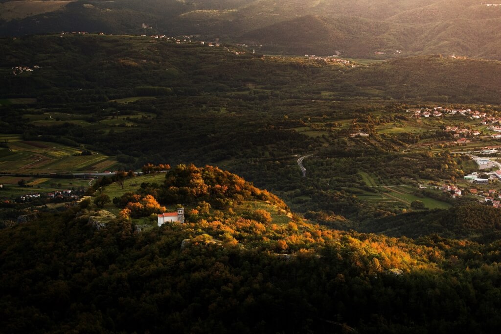 pogled na arheološko najdišče sv. Pavel nad Vrtovinom